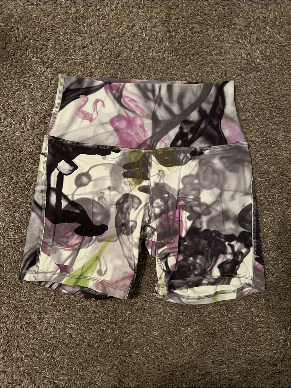 Lululemon Align HR High-Waisted Shorts 6in Size 8 Unicorn
